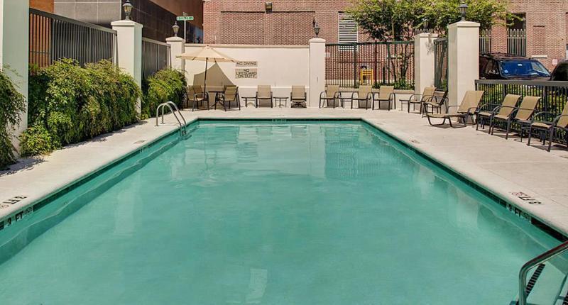 Springhill Suites Memphis Downtown Екстер'єр фото