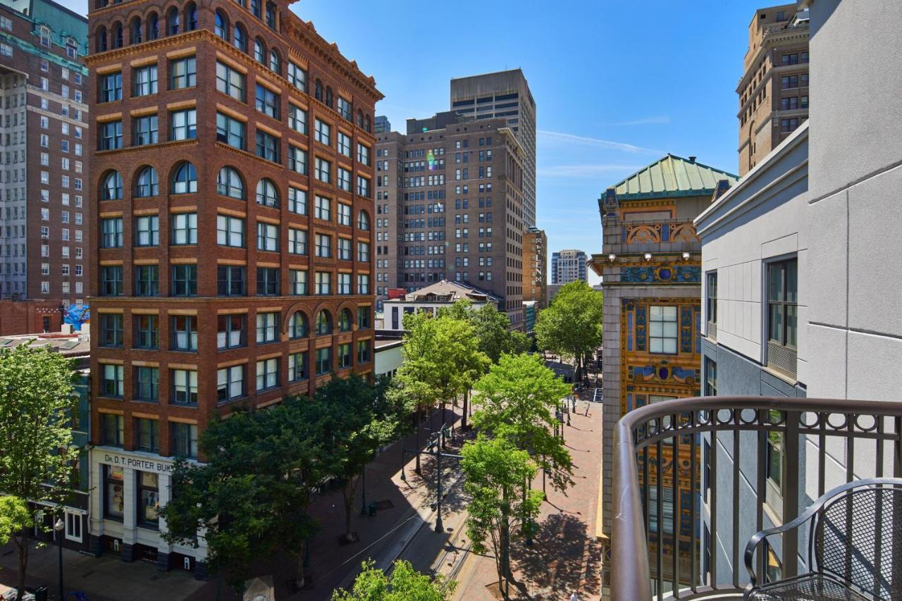 Springhill Suites Memphis Downtown Екстер'єр фото