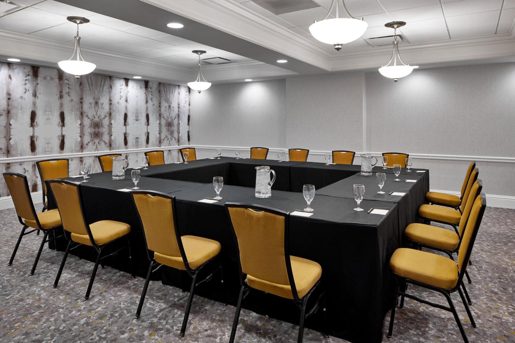 Springhill Suites Memphis Downtown Екстер'єр фото