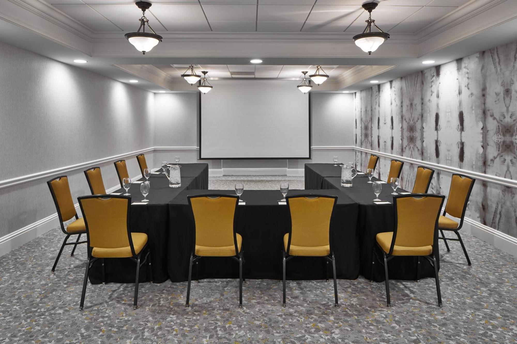 Springhill Suites Memphis Downtown Екстер'єр фото