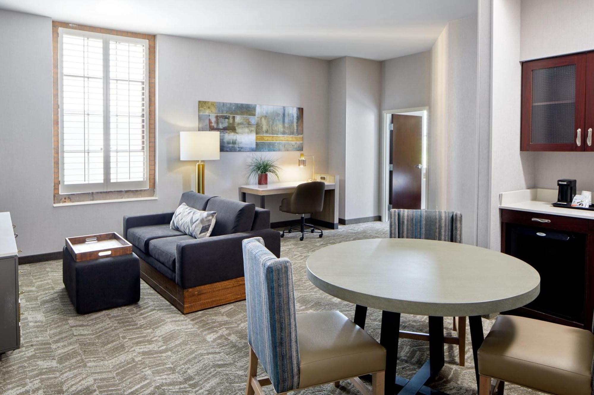 Springhill Suites Memphis Downtown Екстер'єр фото