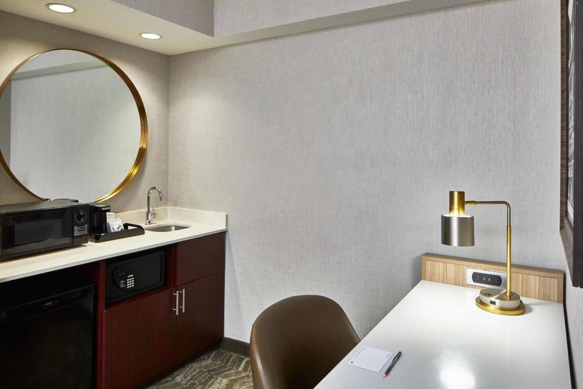 Springhill Suites Memphis Downtown Екстер'єр фото
